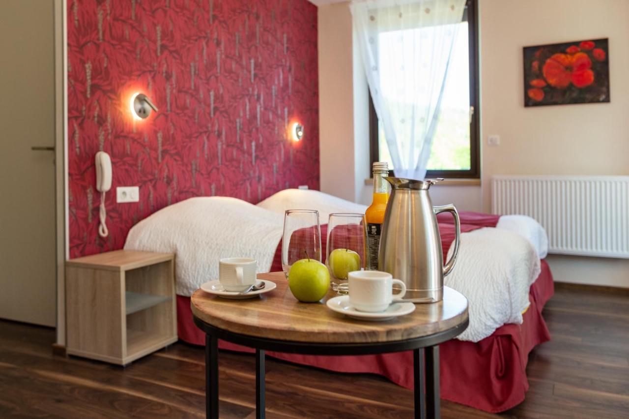 Logis Hotel Des Vosges Sewen Bagian luar foto